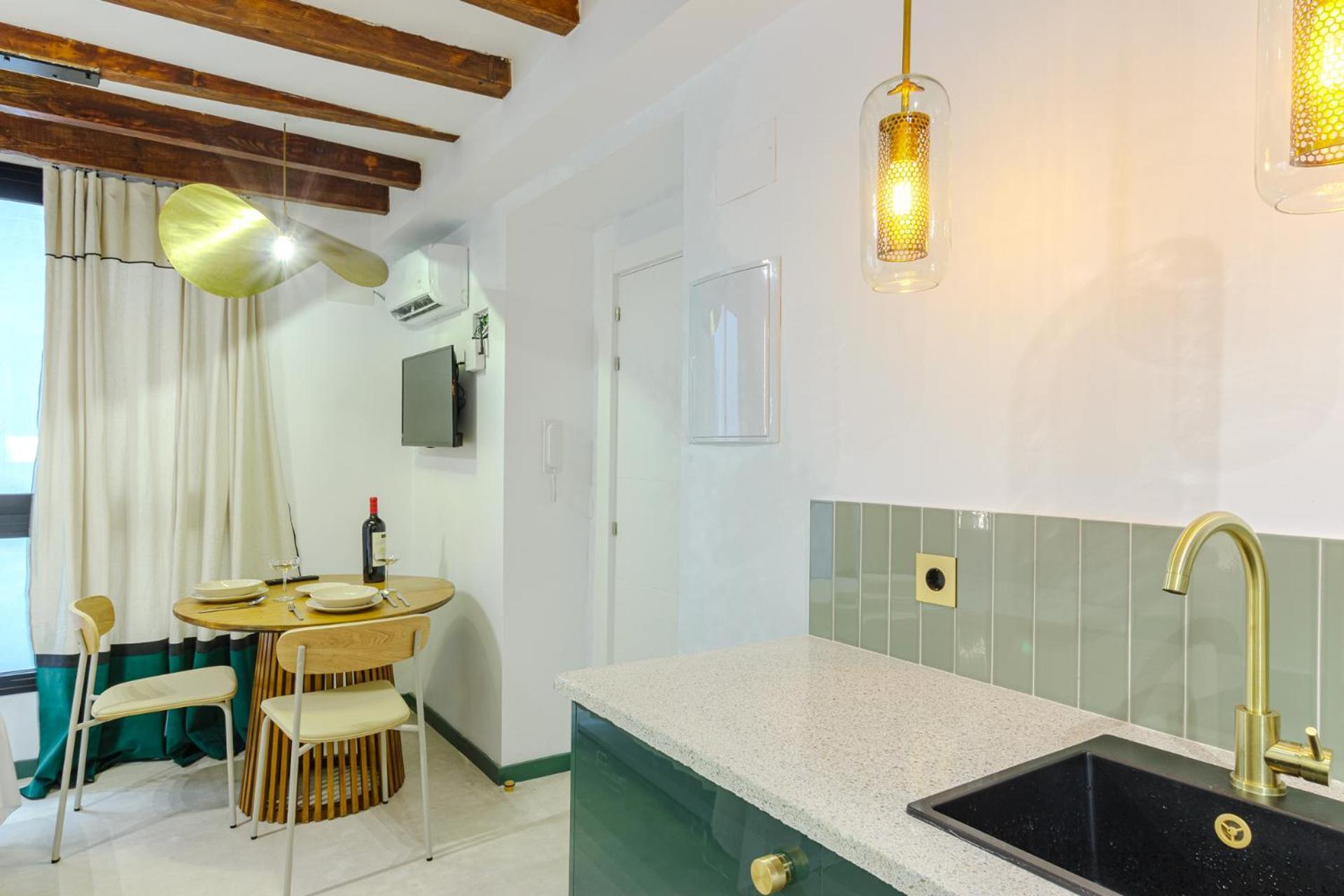 Refined And Practical Studio In Historic Center Of Αλικάντε Εξωτερικό φωτογραφία